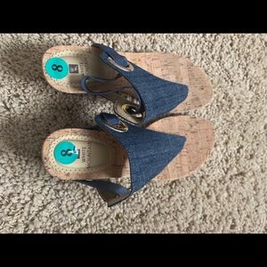 Super cute Denim wedge sandals!